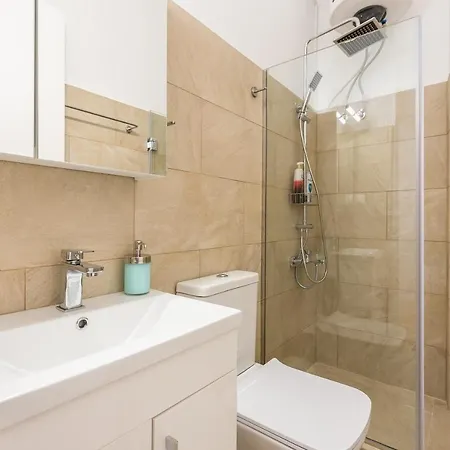 شقة At Megaro Mousikis St Semi Basement 1bed 2 Pers أثينا